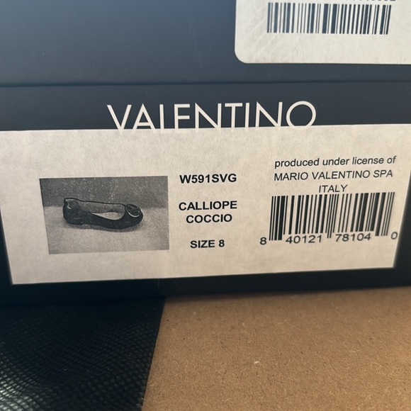 Valentino Calliope Flat - Picture 6 of 6